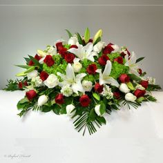 Envio y venta de flores ,rosas, plantas,arreglos florales ,regalos y desayunos a domicilio con delivery gratis en la Ciudad Autonoma de Buenos Aires y con costo de env�o en localidades del Gran Buenos Aires asi como delivery de flores y plantas a trav�s de florerias asociadas en todas las provincias de la Argentina, Buenos Aires, la Pampa, Tucuman, La Rioja, R�o Negro, Entre Rios, Corrientes, Misiones, Neuquen, Chubut, Tierra del Fuego, Santa Cruz, San Luis, Mendoza, Cordoba, Jujuy, Formosa, Santiago del Estero, Salta, Chaco, Catamarca ,San Juan, y ademas realizamos el delivery de flores ,coronas,palmas , plantas y regalos a todas las ciudades de Argentina, Mar del Plata, C�rdoba, Buenos Aires, con cargo en Santa Rosa, La Plata, Bella Vista, Neuquen, Pilar, Paran�, Posadas, Resistencia, Cipolleti y mas de 300 ciudades y localidades en todo el territorio de nuestro pa�s, asi como tambien tenemos la posibilidad de enviar flores a casi todo el mundo en cuestion de horas